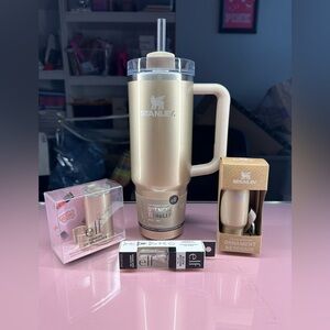 Stanley x e.l.f “Honey Talks”